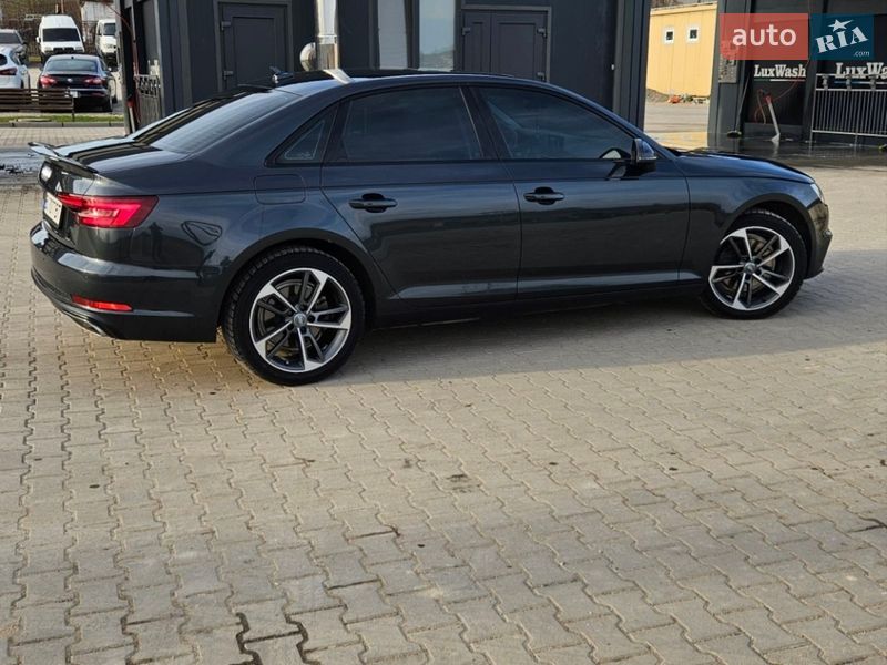Седан Audi A4 2019 в Тернополе