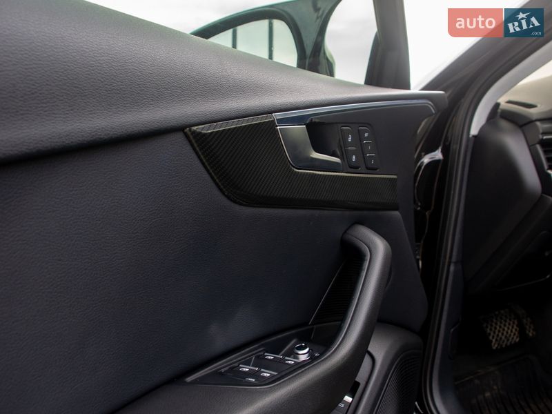 Седан Audi A4 2015 в Черкассах