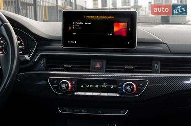 Седан Audi A4 2015 в Черкассах