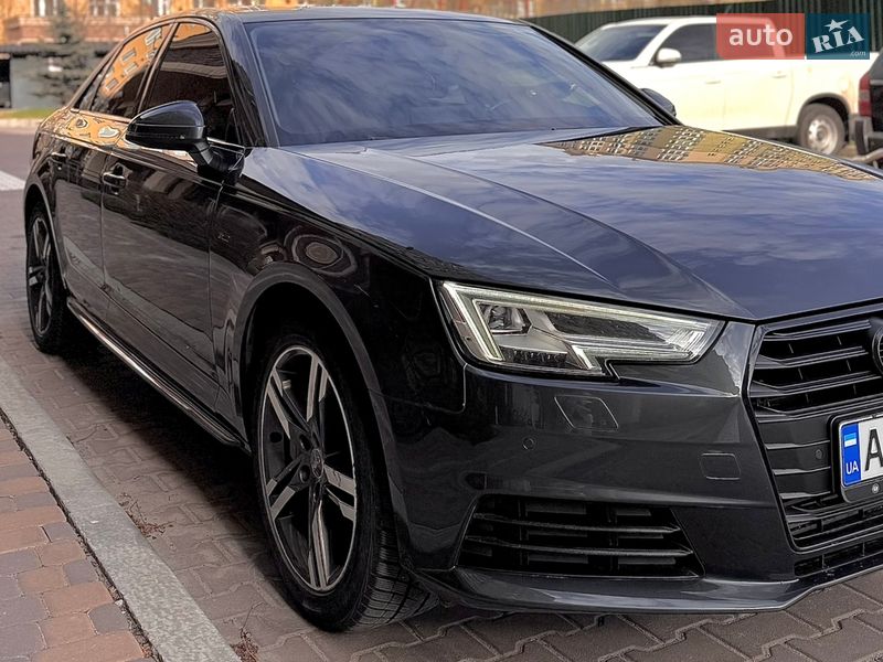 Седан Audi A4 2016 в Киеве