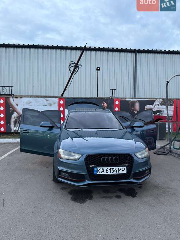Audi A4 2014