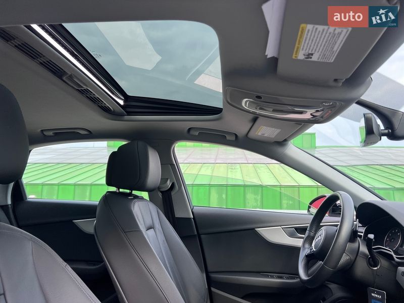Седан Audi A4 2019 в Киеве