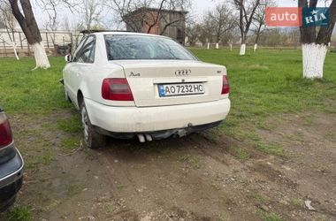 Седан Audi A4 1996 в Тячеві