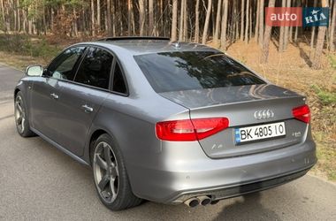 Седан Audi A4 2014 в Шацьку