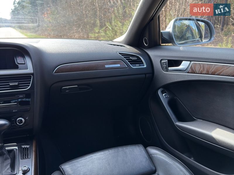Седан Audi A4 2014 в Шацьку