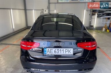 Седан Audi A4 2014 в Днепре