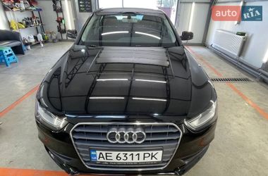 Седан Audi A4 2014 в Днепре