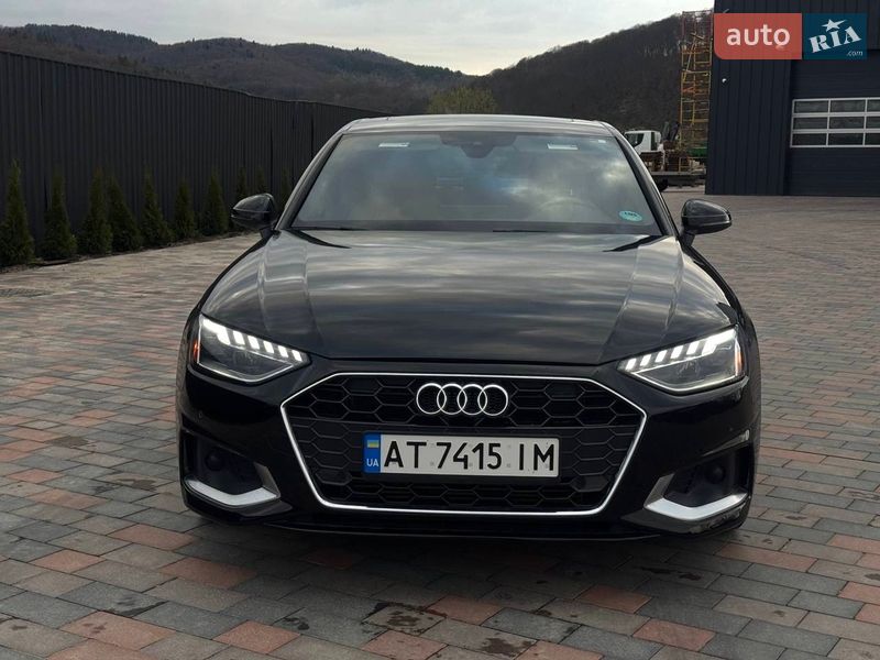 Седан Audi A4 2020 в Болехові