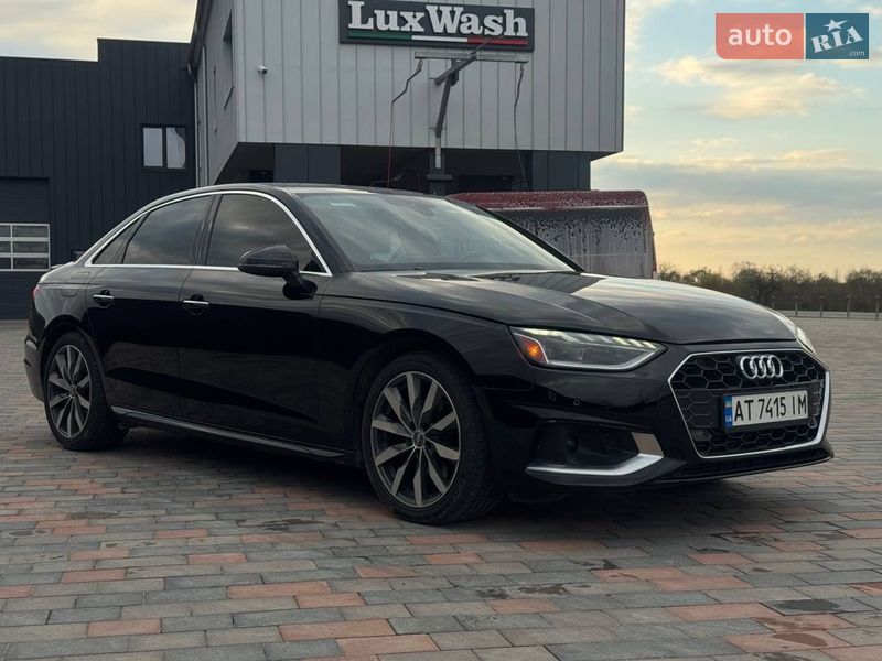 Седан Audi A4 2020 в Болехові