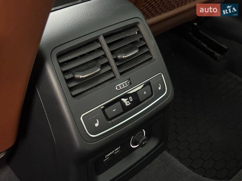 Седан Audi A4 2020 в Болехові