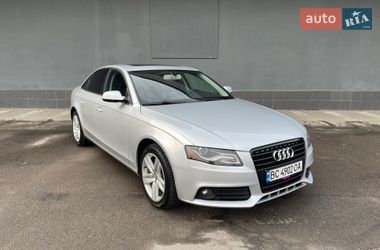 Седан Audi A4 2010 в Вараше