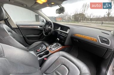 Седан Audi A4 2010 в Вараше