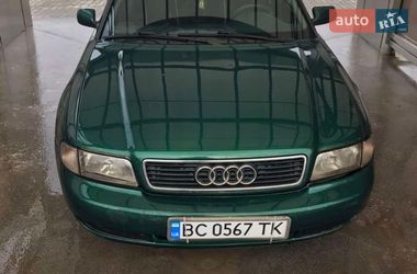 Седан Audi A4 1999 в Мостиске