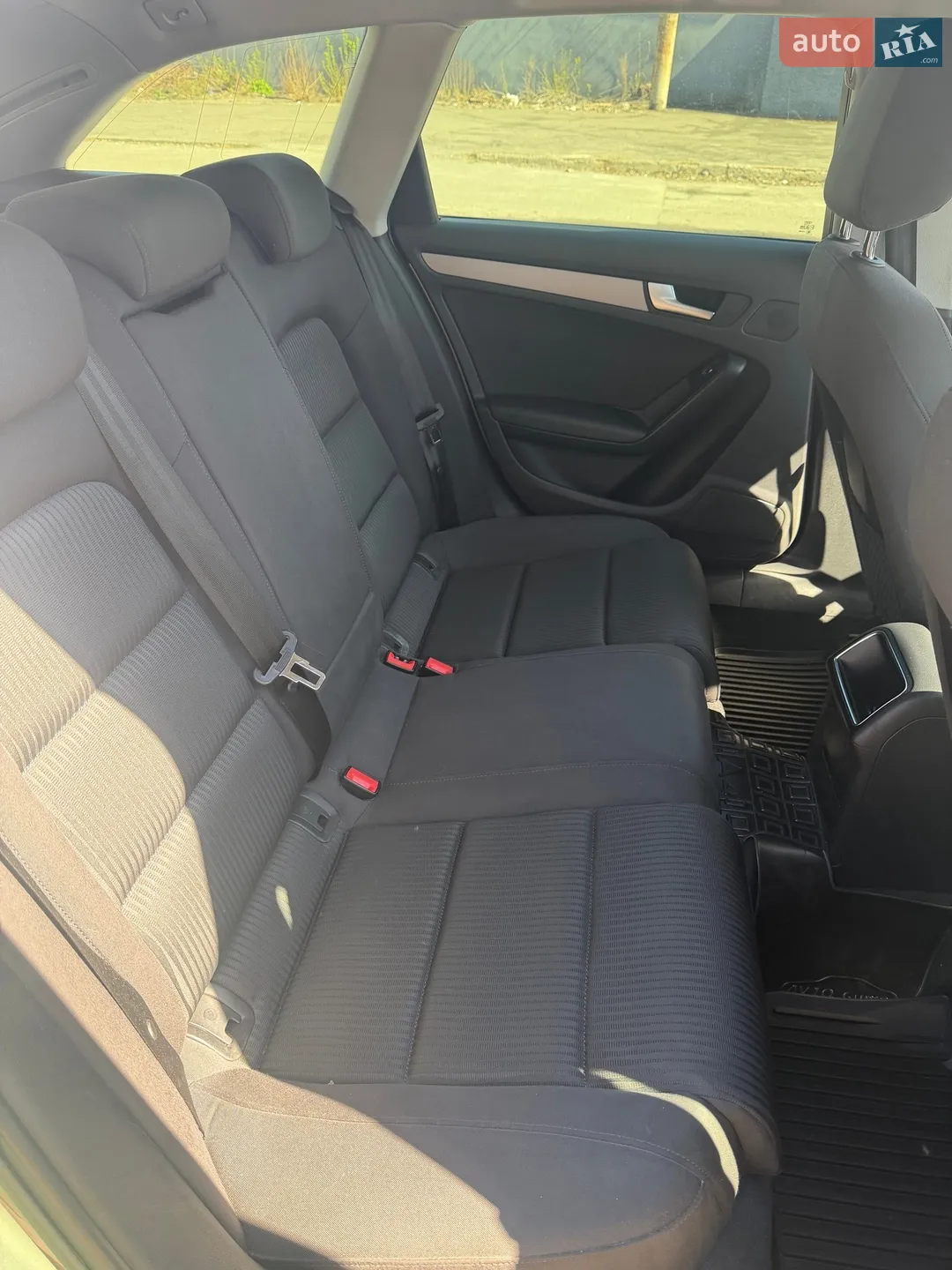 2012 Audi A4 - мініатюра 16