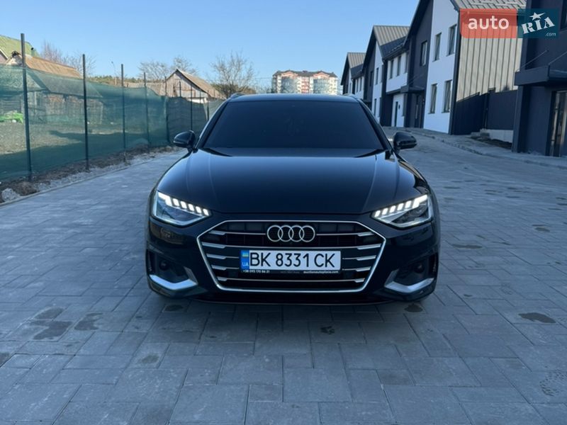 Универсал Audi A4 2020 в Вараше