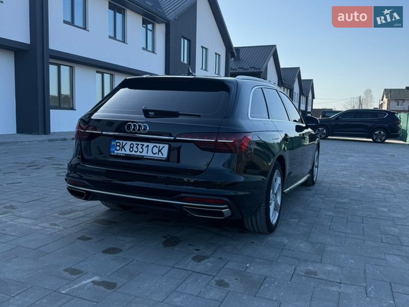 Универсал Audi A4 2020 в Вараше