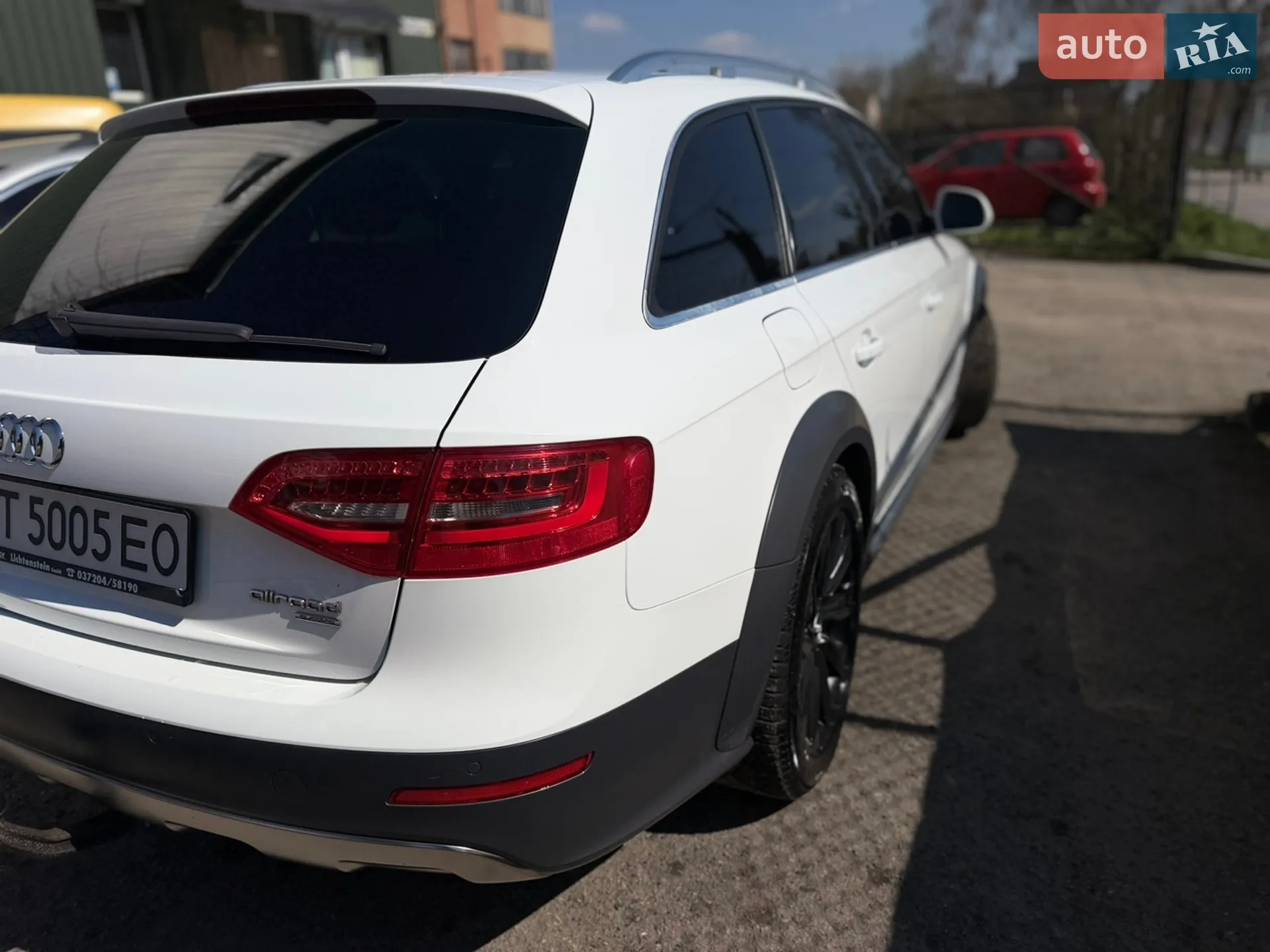 2012 Audi A4 - мініатюра 4
