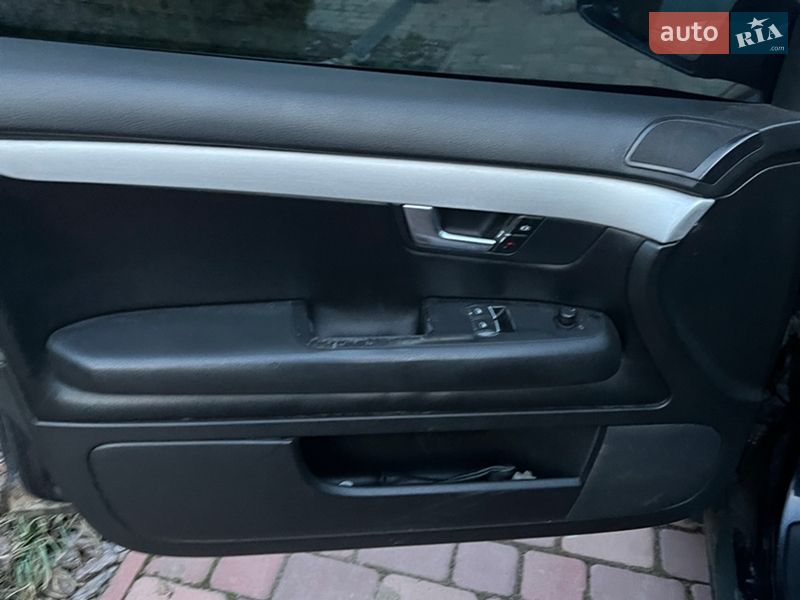 Седан Audi A4 2003 в Киеве