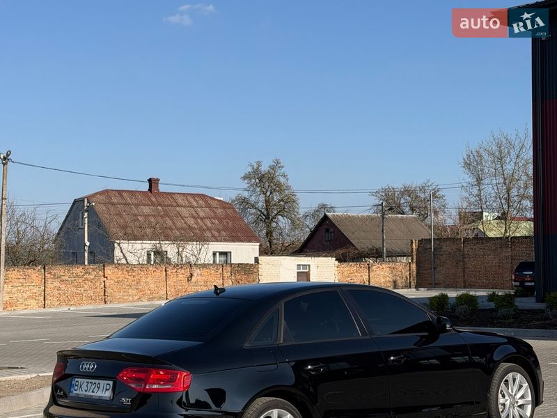 Седан Audi A4 2010 в Дубно