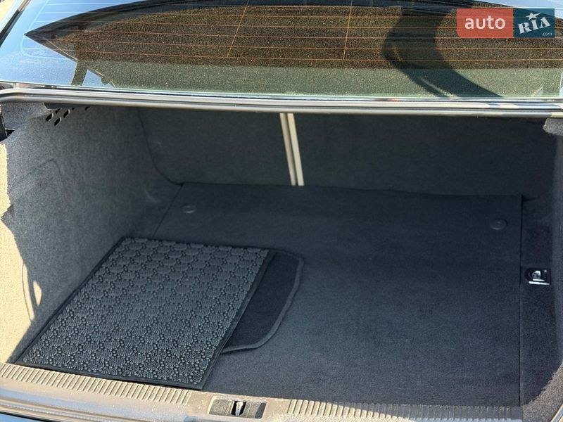 Седан Audi A4 2010 в Дубно