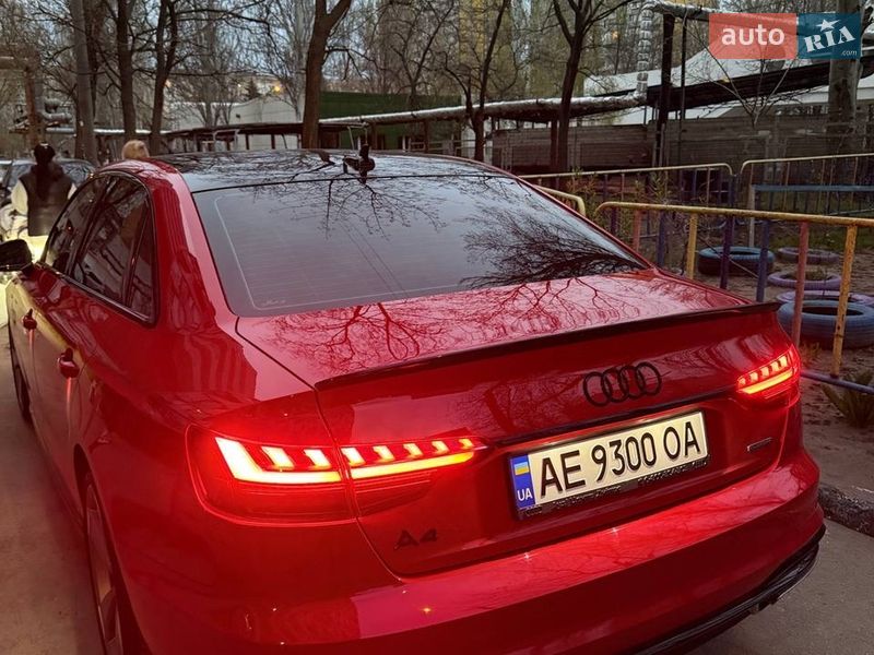 Седан Audi A4 2021 в Днепре
