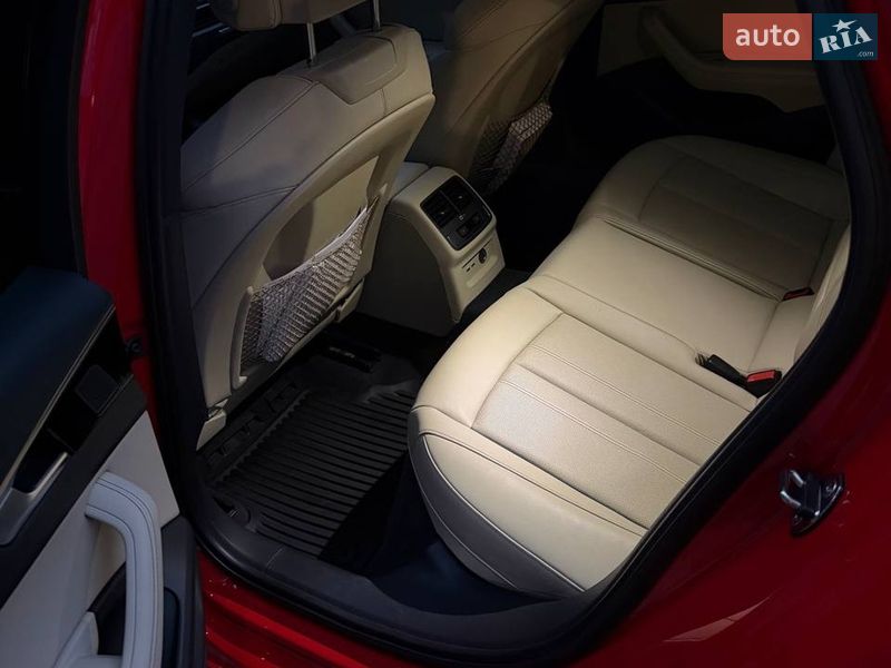 Седан Audi A4 2021 в Днепре