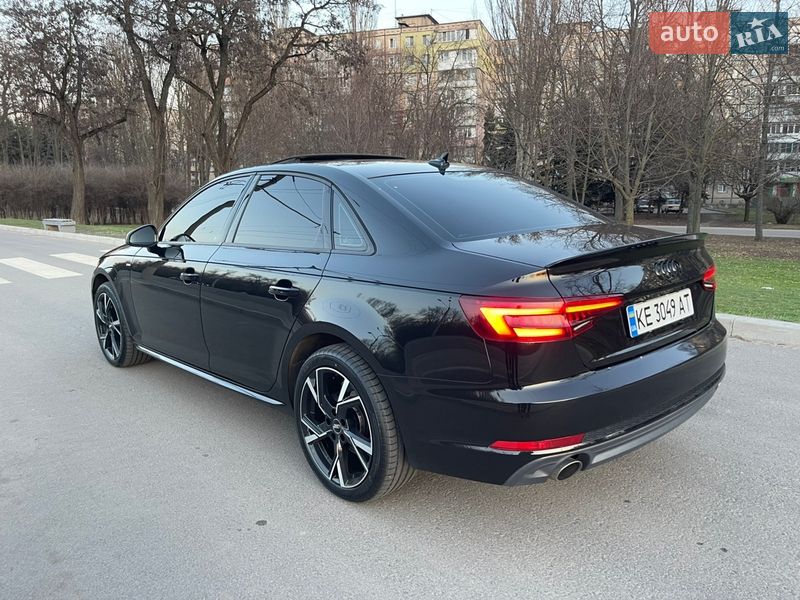 Седан Audi A4 2018 в Кривом Роге