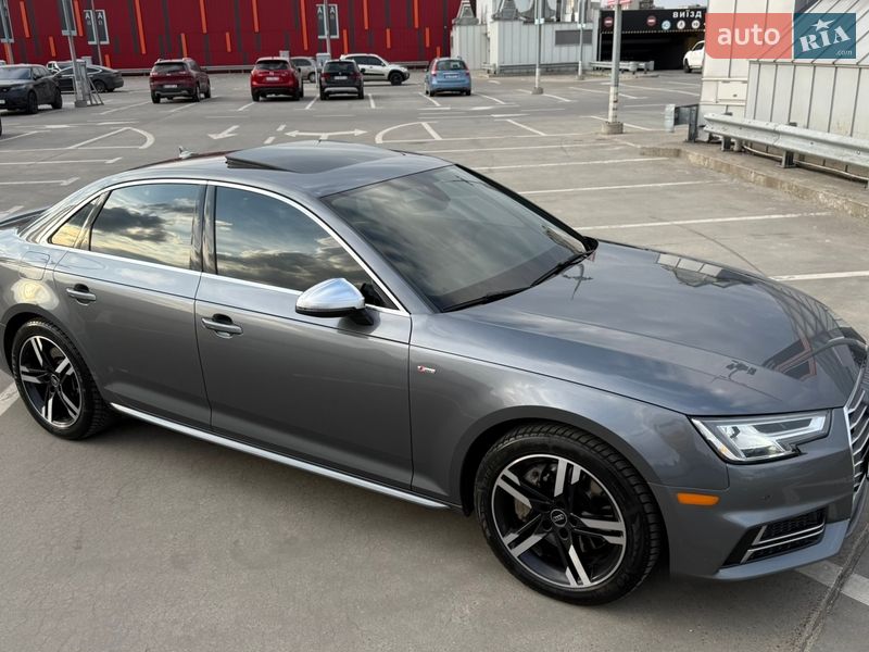 Седан Audi A4 2018 в Киеве
