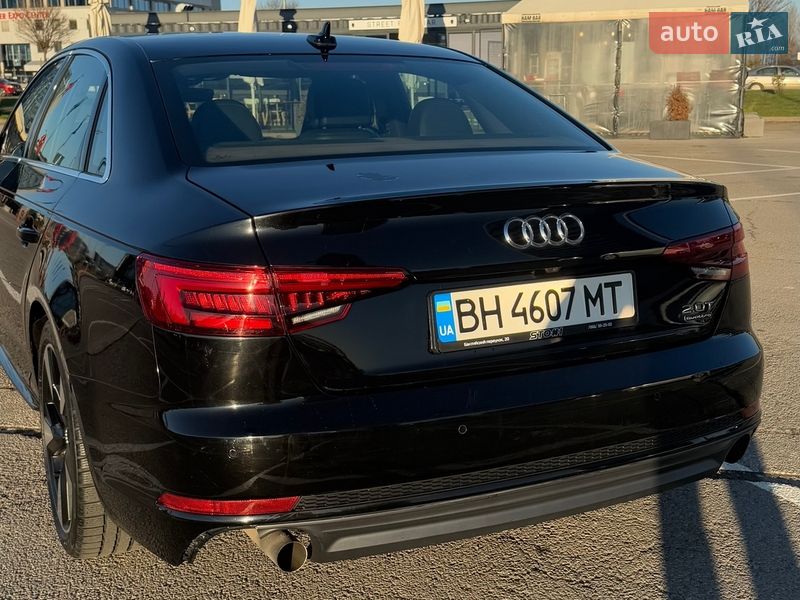 Седан Audi A4 2015 в Одессе