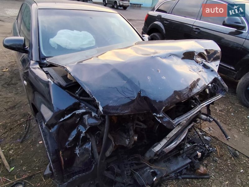 Седан Audi A4 2001 в Сумах