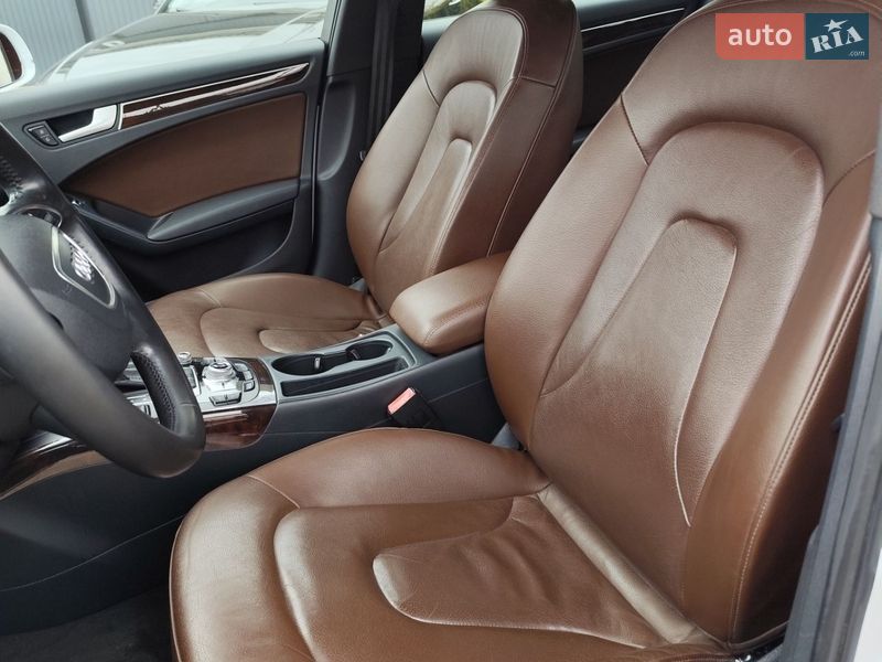 Седан Audi A4 2012 в Чернігові