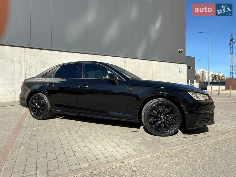 Седан Audi A4 2018 в Киеве