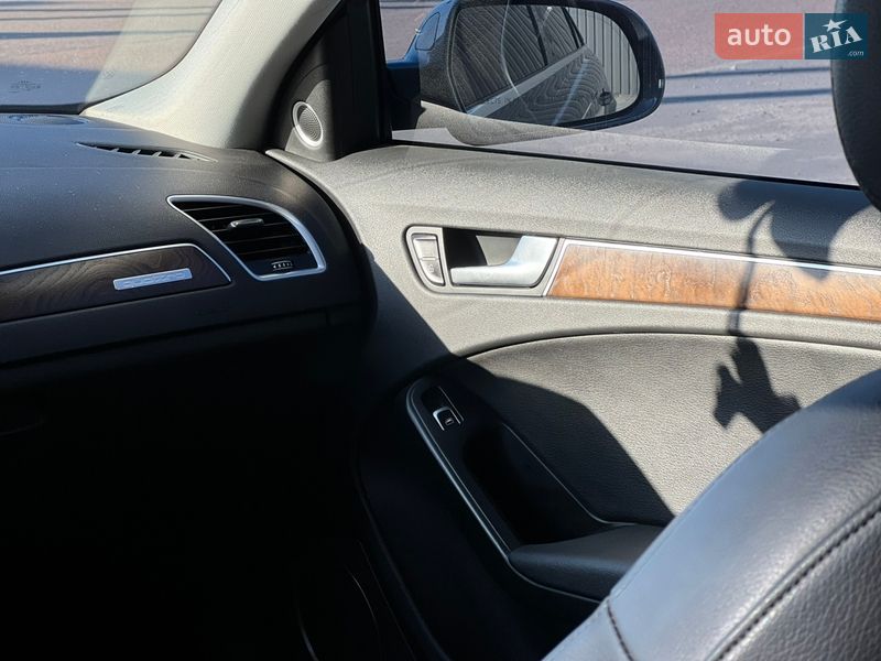 Седан Audi A4 2015 в Житомире