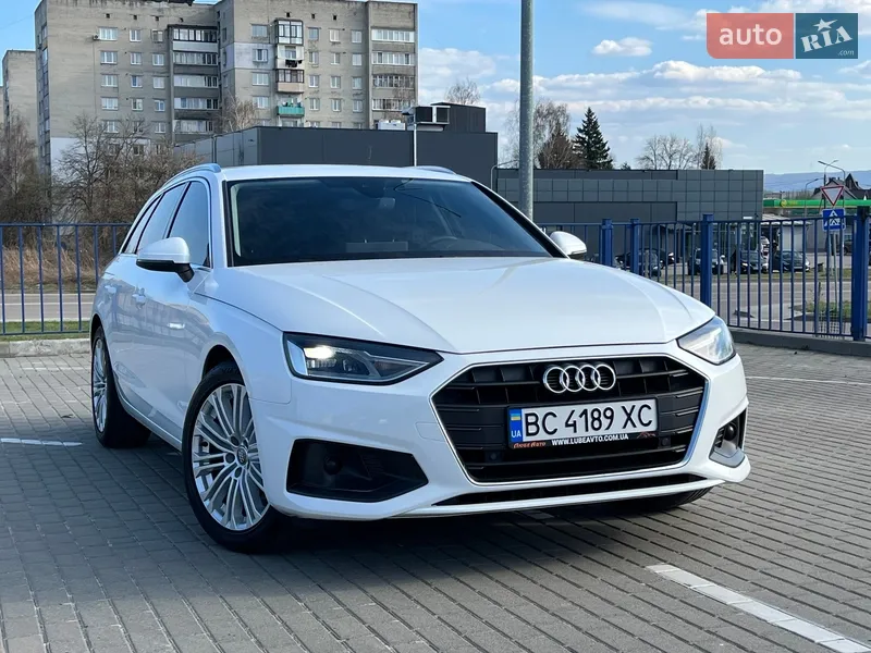 Audi A4 2021