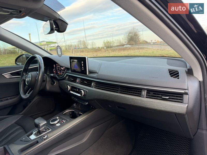 Седан Audi A4 2018 в Дрогобыче