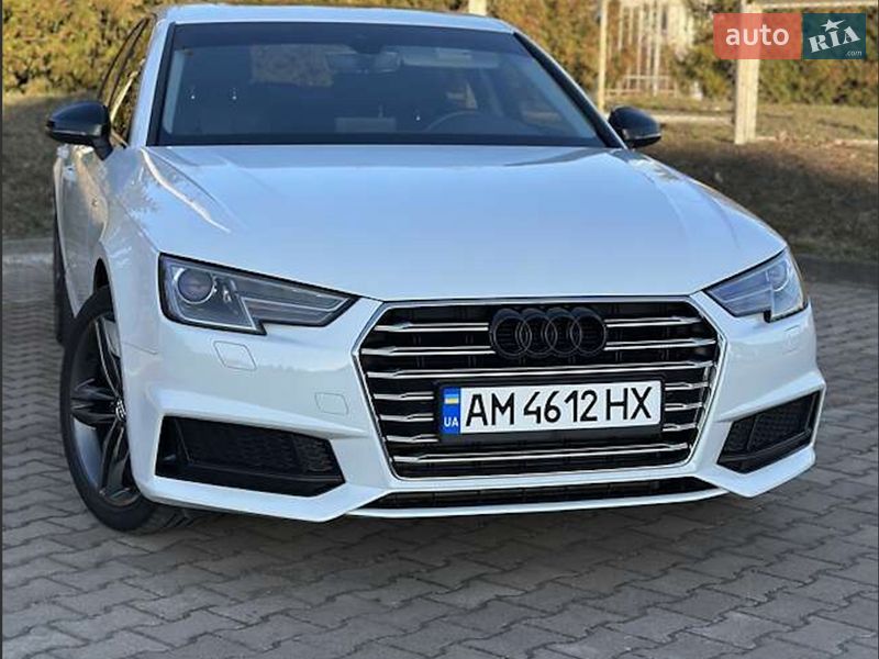 Седан Audi A4 2019 в Львові