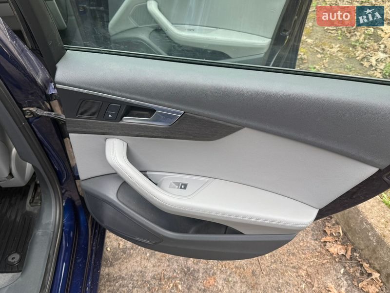 Седан Audi A4 2019 в Киеве