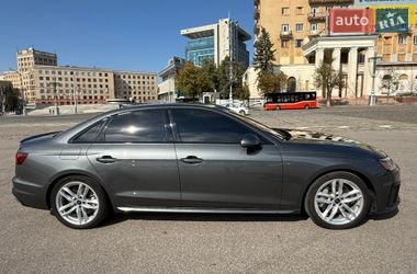 Седан Audi A4 2023 в Харкові