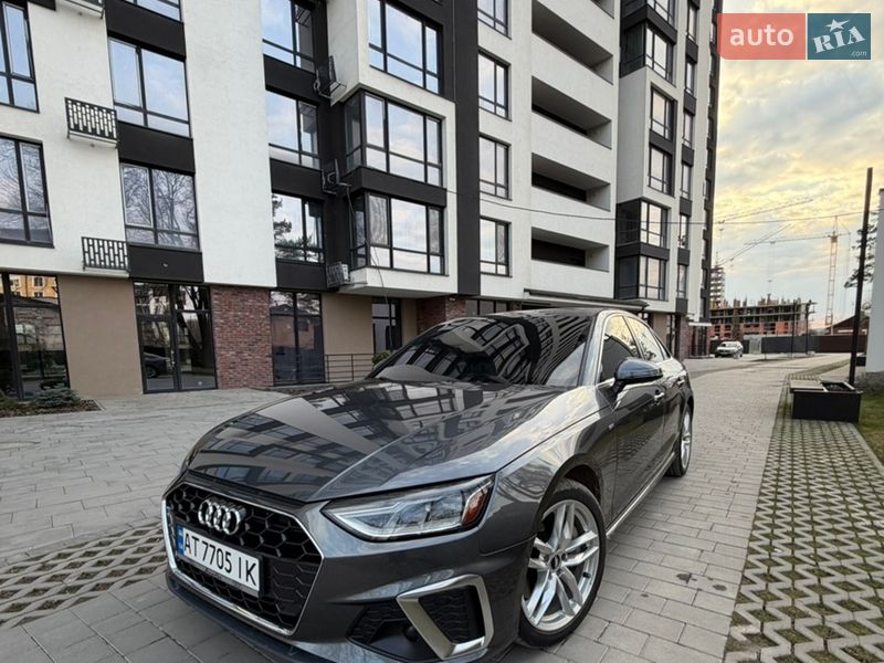 Седан Audi A4 2020 в Ивано-Франковске