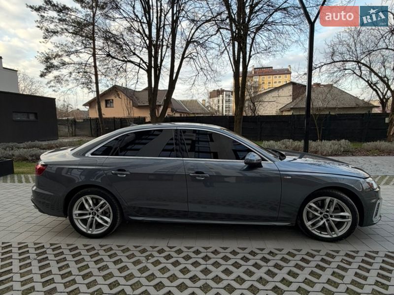 Седан Audi A4 2020 в Ивано-Франковске