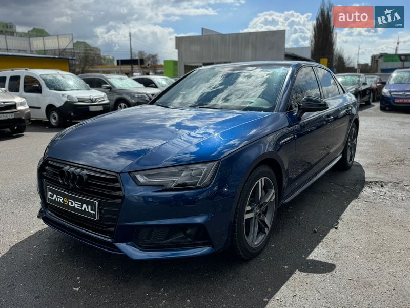 Седан Audi A4 2017 в Хмельницком