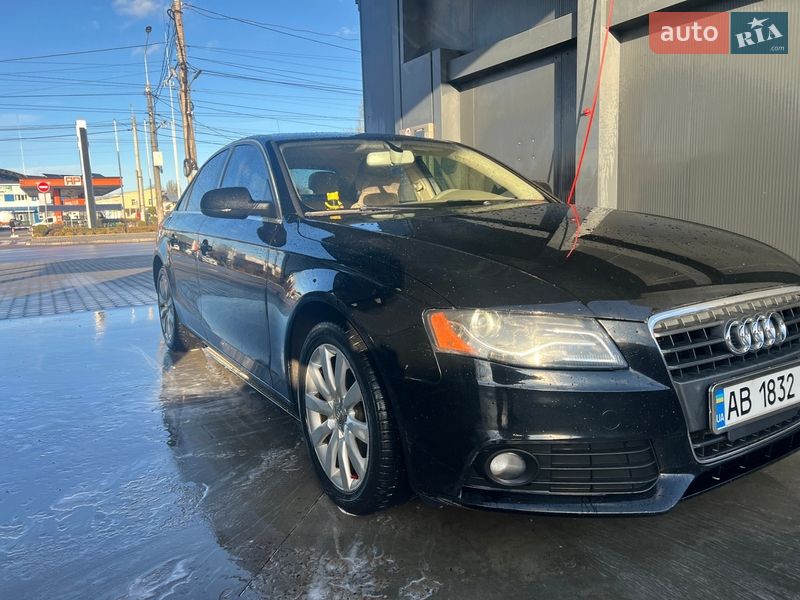 Седан Audi A4 2012 в Житомирі