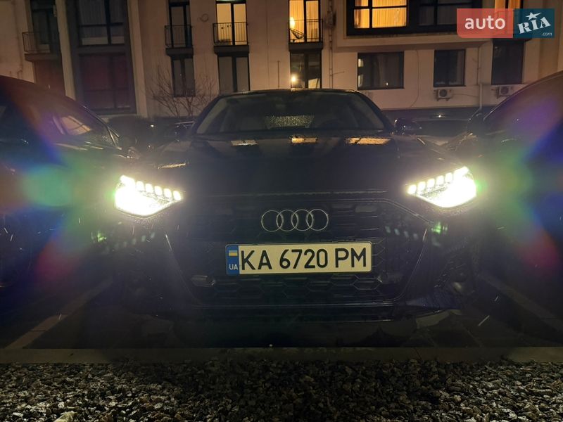Седан Audi A4 2022 в Киеве