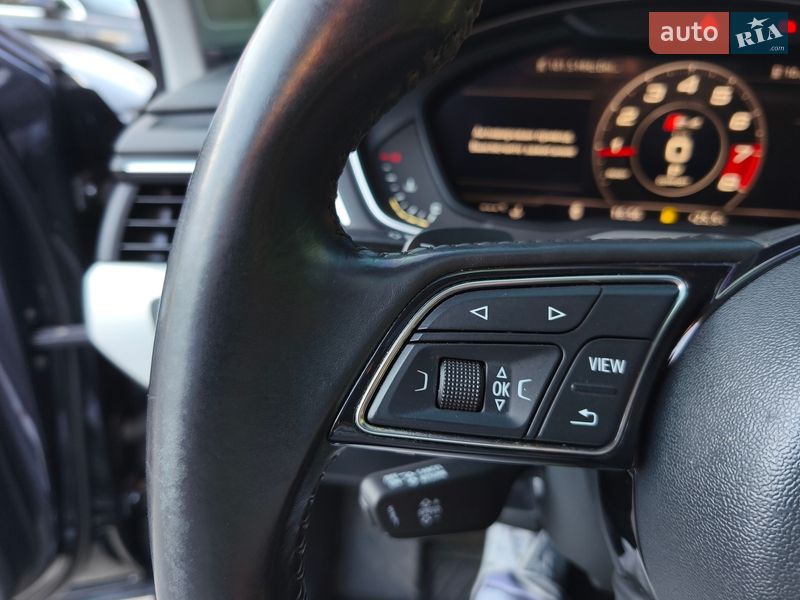 Седан Audi A4 2016 в Днепре