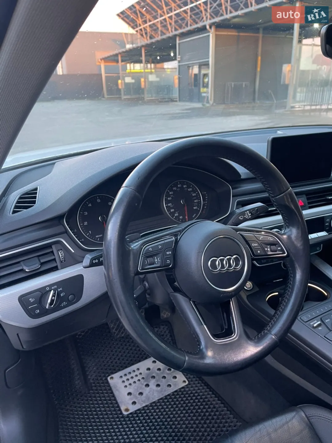 2017 Audi A4 - мініатюра 10