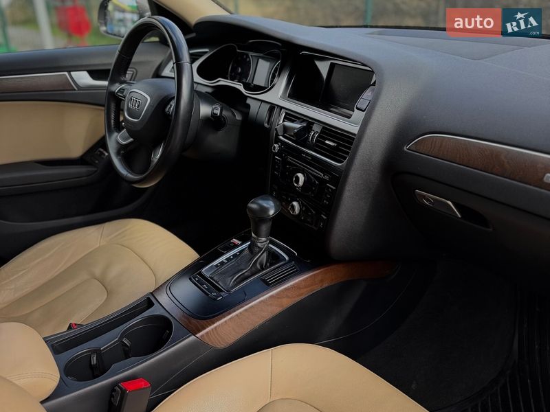 Седан Audi A4 2014 в Дрогобыче