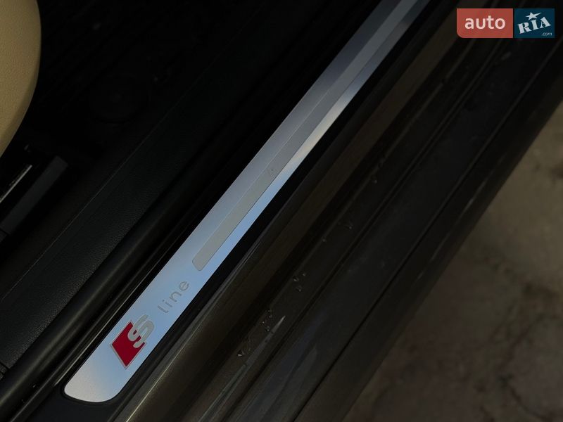 Седан Audi A4 2014 в Дрогобыче