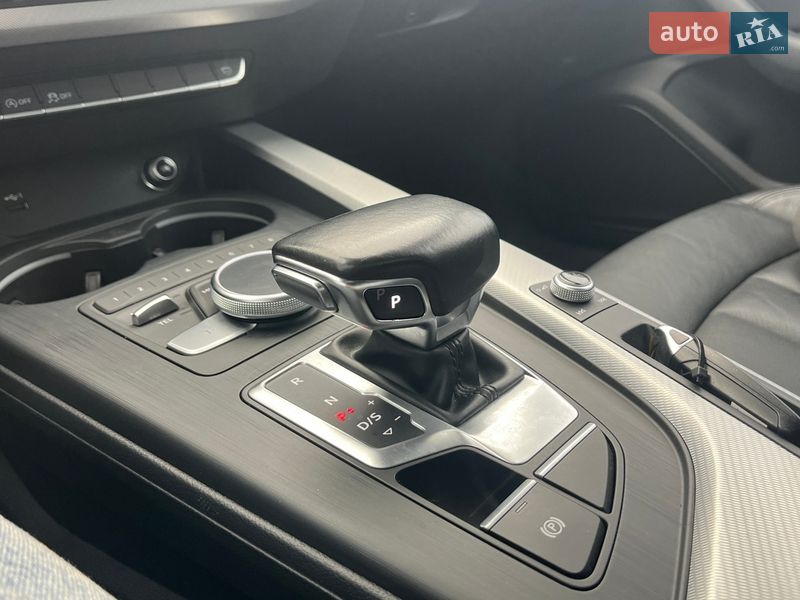 Седан Audi A4 2018 в Кривом Роге