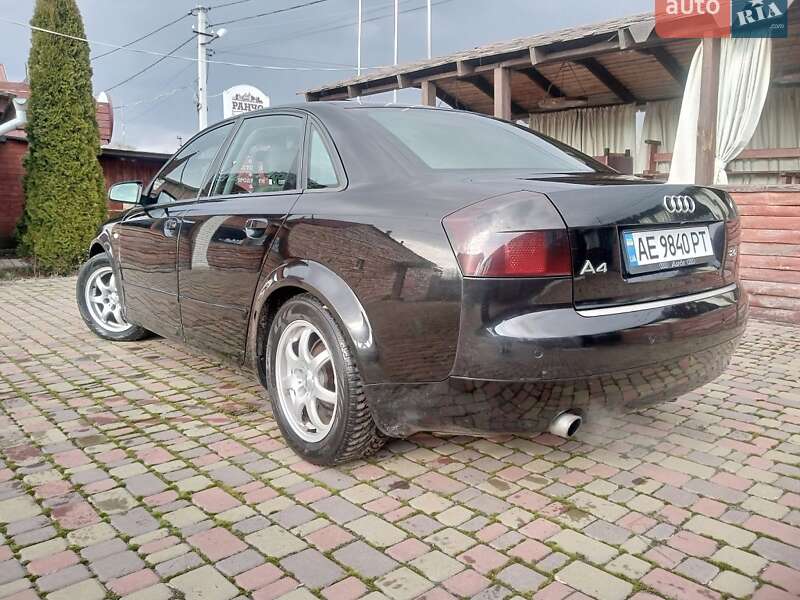 Седан Audi A4 2002 в Сквире