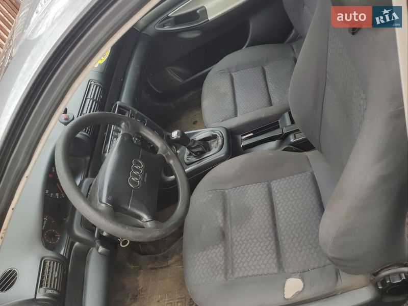 Седан Audi A4 1997 в Конотопе